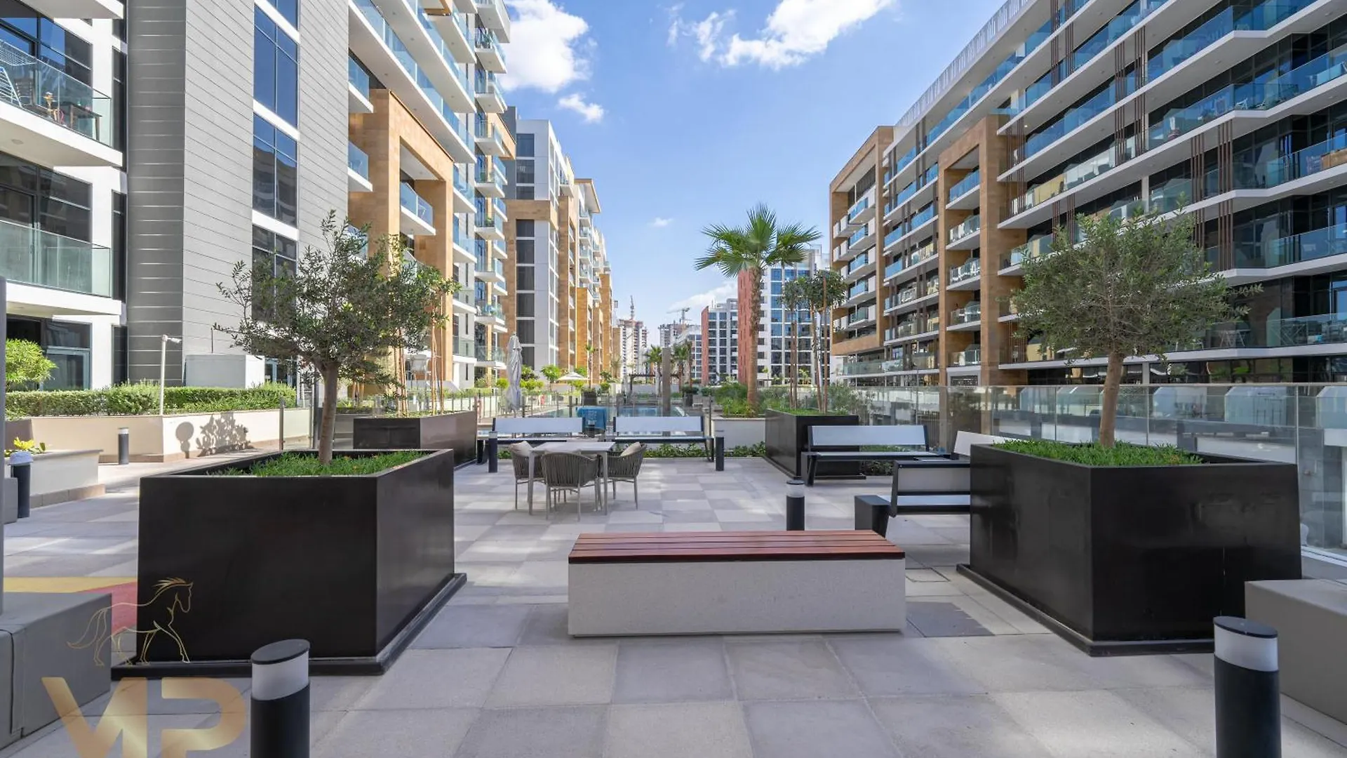 Marcopolo - Chic Studio Huge Balcony & Top-Notch Amenities Dubai Apartment