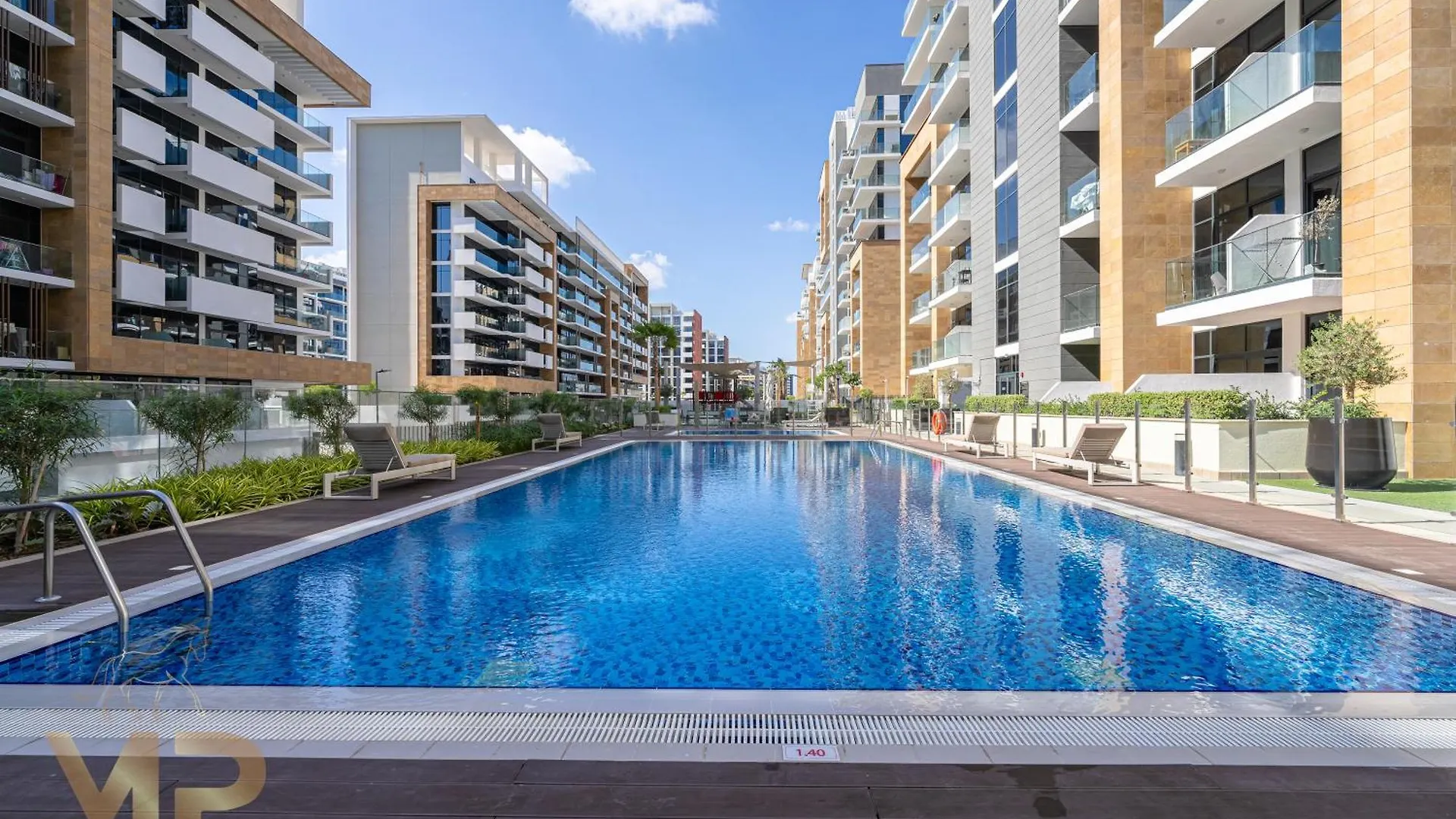 Marcopolo - Chic Studio Huge Balcony & Top-Notch Amenities Dubai
