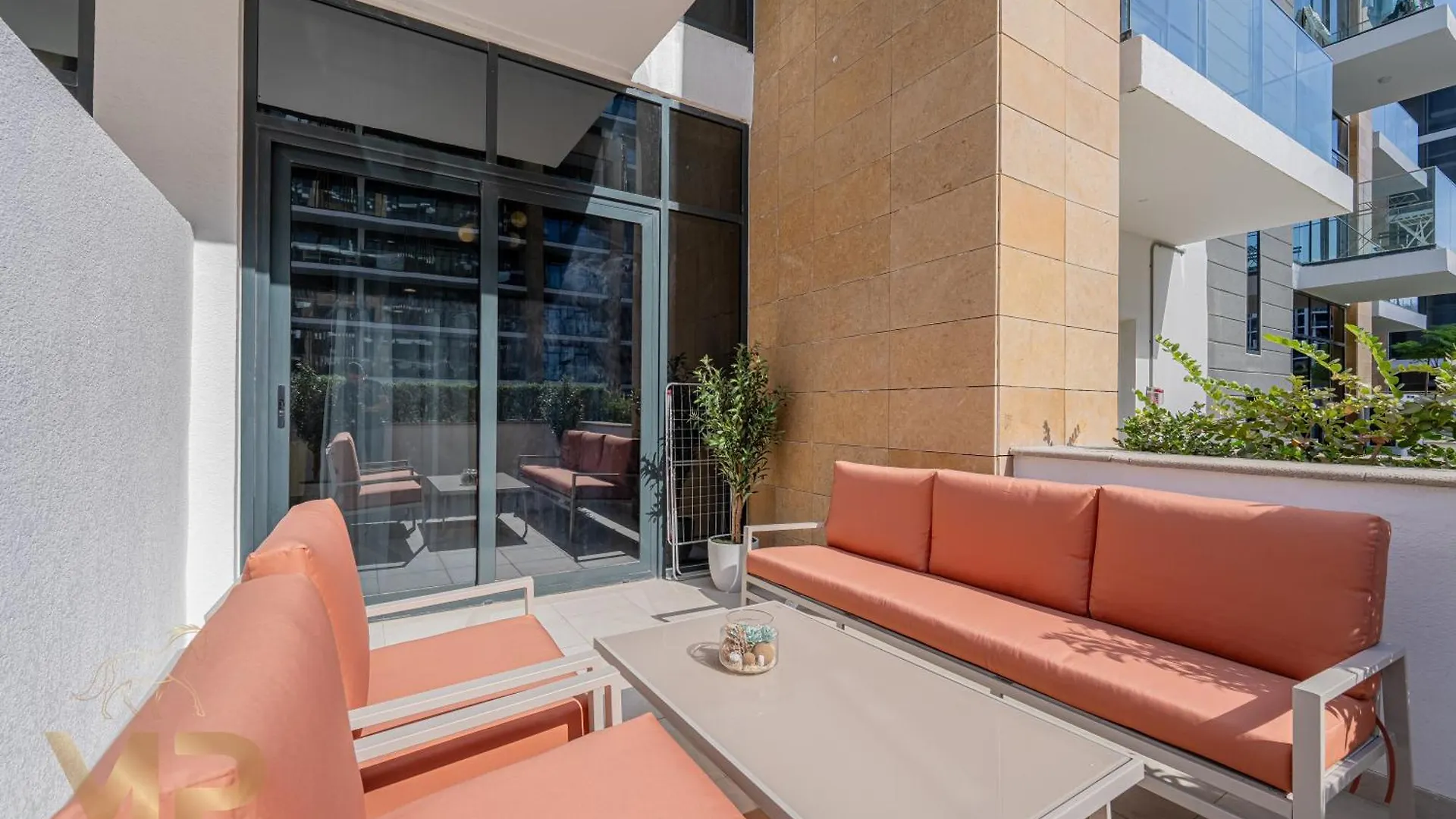 Marcopolo - Chic Studio Huge Balcony & Top-Notch Amenities Dubai Apartment